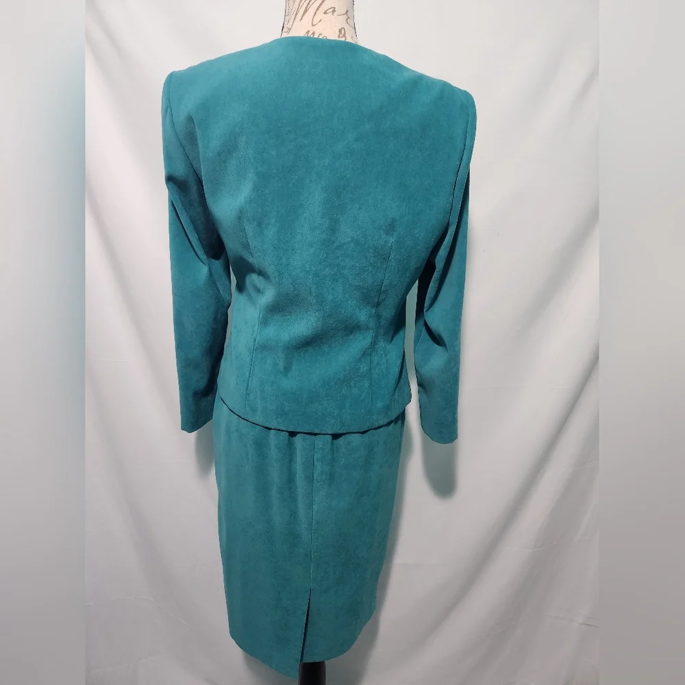 Vintage Leslie Fay Turquoise Velvet Skirt Suit Jacket Set W Gold Buttons Size 6P